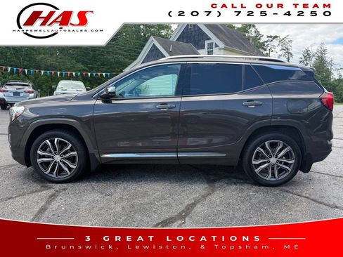 Used 2020 GMC Terrain Denali w/ Denali Premium Package AWD/4WD image 3