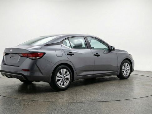 Used 2025 Nissan Sentra S FWD image 9
