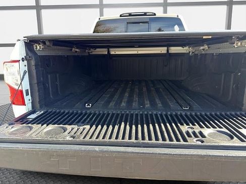 Used 2018 Nissan Titan PRO-4X image 37