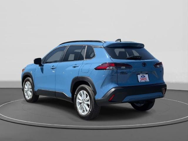 Used 2026 Toyota Corolla Cross LE w/ Moonroof Package FWD image 7