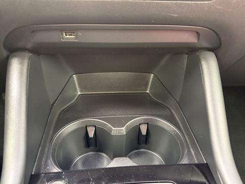 Used 2021 MAZDA MAZDA3 Hatchback w/Premium Plus Pkg image 26