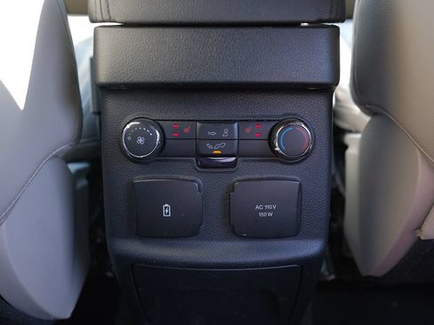 Used 2018 Ford Explorer Limited w/ Equipment Group 301A FWD image 32