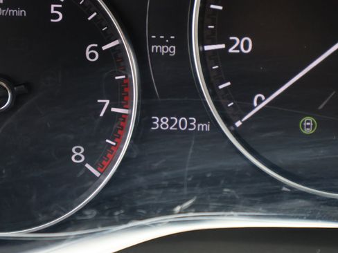 Used 2025 MAZDA MAZDA3 s FWD image 38