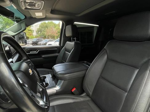 Used 2025 Chevrolet Silverado 2500 LTZ w/ LTZ Premium Package AWD/4WD image 22