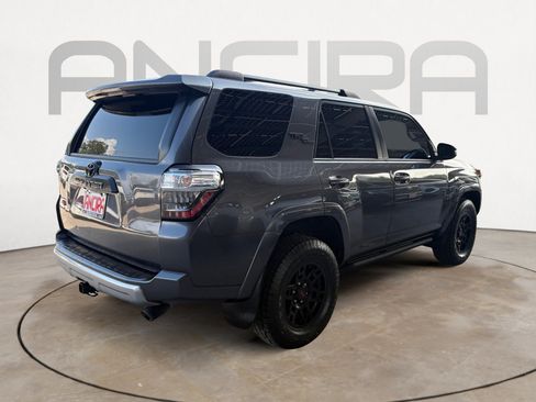 Used 2022 Toyota 4Runner TRD Off-Road Premium AWD/4WD image 11