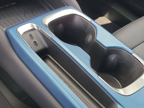 New 2026 Chevrolet Equinox EV LT w/ LPO, Blackout Package FWD image 27