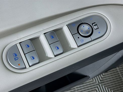 Used 2023 Hyundai Ioniq 5 SE w/ Cargo Package image 15