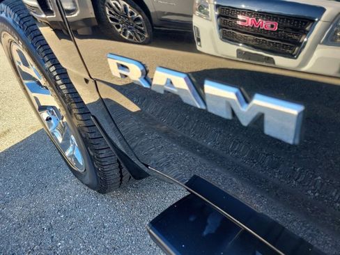 Used 2021 RAM 1500 Big Horn image 9