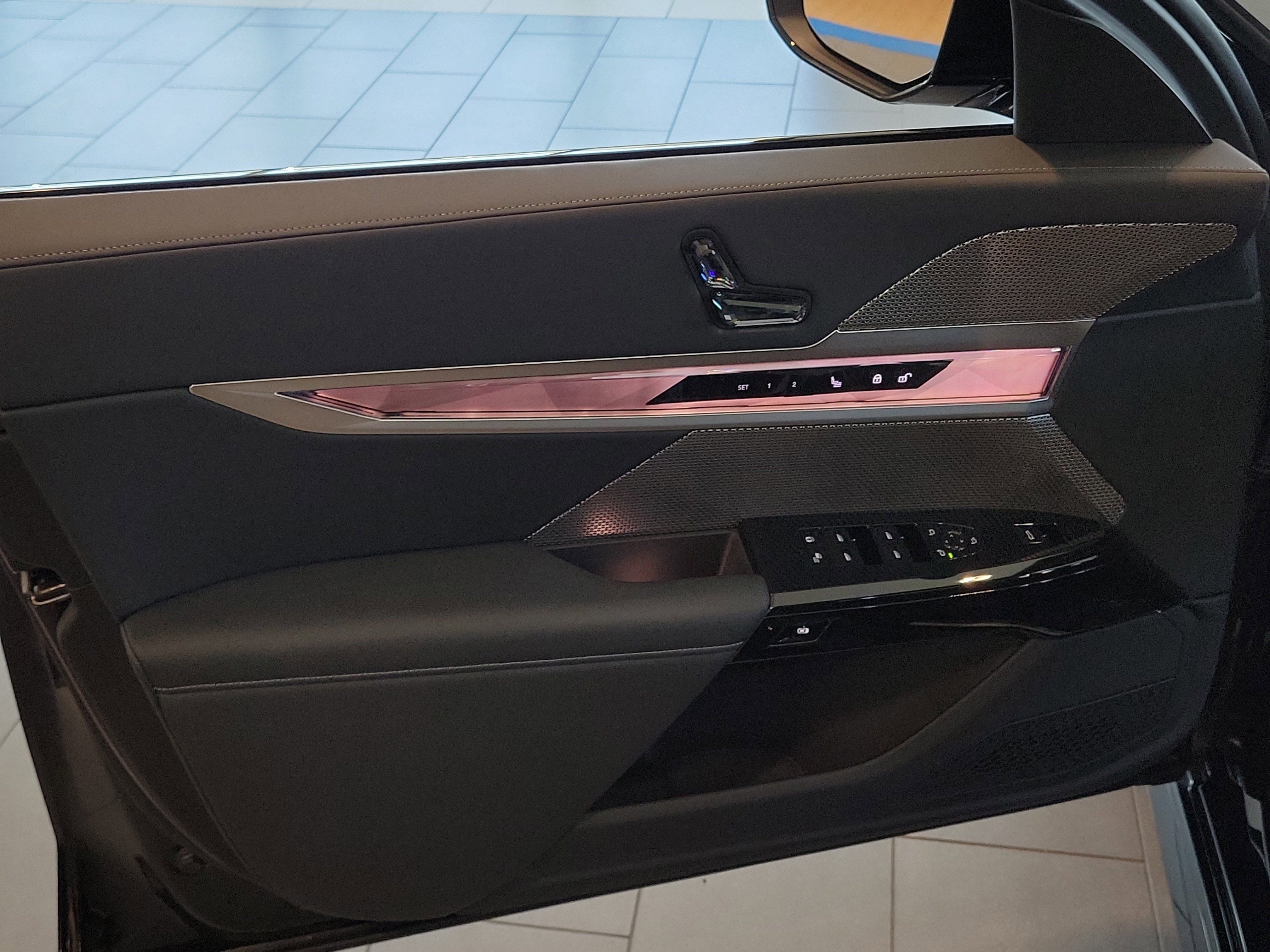 New 2026 BMW 740i w/ Premium Package RWD image 13