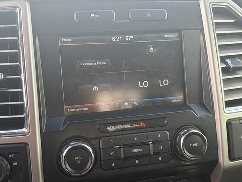 Used 2015 Ford F150 Lariat w/ Equipment Group 501A Mid RWD image 23