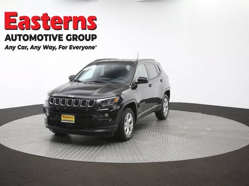 Used 2024 Jeep Compass Latitude AWD/4WD image 53
