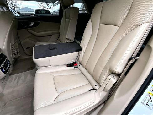 Used 2017 Audi Q7 3.0T Premium Plus image 21