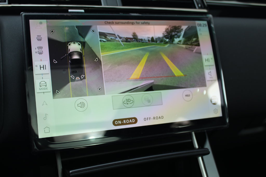 New 2026 Land Rover Range Rover Velar Dynamic SE AWD/4WD image 19