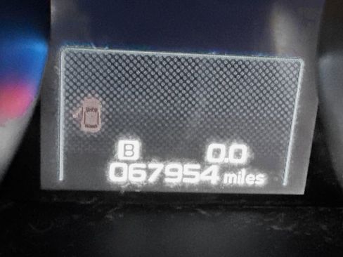 Used 2019 Subaru Outback 3.6R Touring AWD/4WD image 4