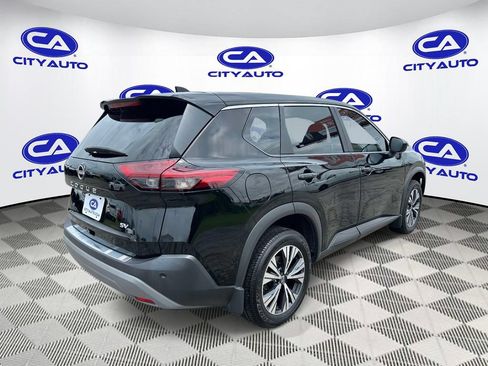 Used 2023 Nissan Rogue SV FWD image 3