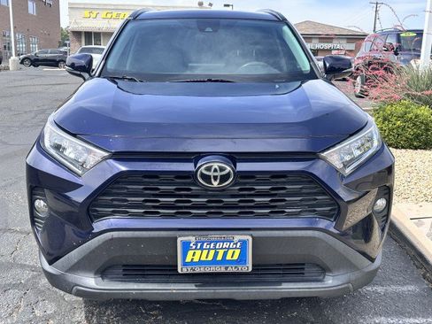 Used 2021 Toyota RAV4 XLE AWD/4WD image 8