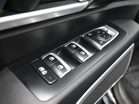 Used 2021 Kia Telluride LX image 27