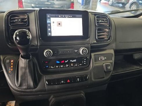 Used 2025 RAM ProMaster 2500 w/ Convenience Group FWD image 8