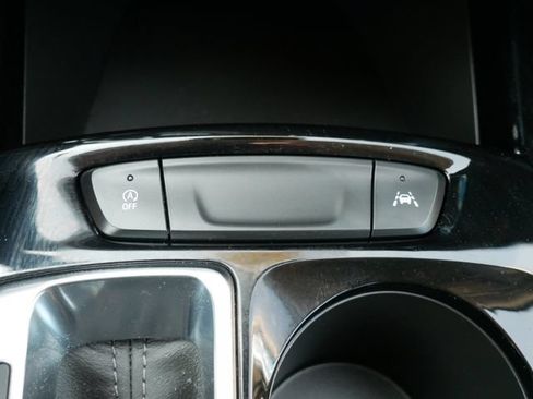 Used 2024 Chevrolet Trax LT w/ Driver Confidence Package FWD image 19