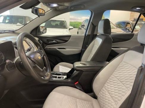 Used 2018 Chevrolet Equinox LS image 7