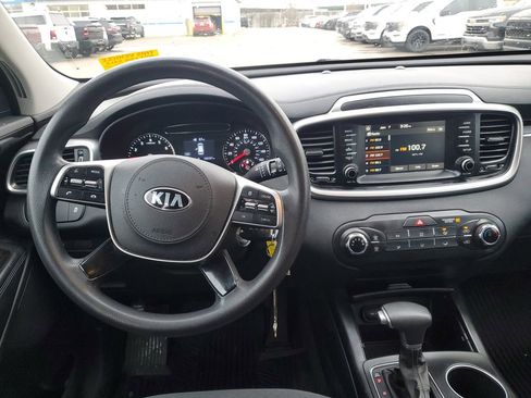 Used 2019 Kia Sorento L image 28