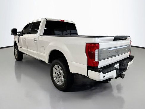 Used 2017 Ford F250 Platinum w/ Platinum Ultimate Package AWD/4WD image 9