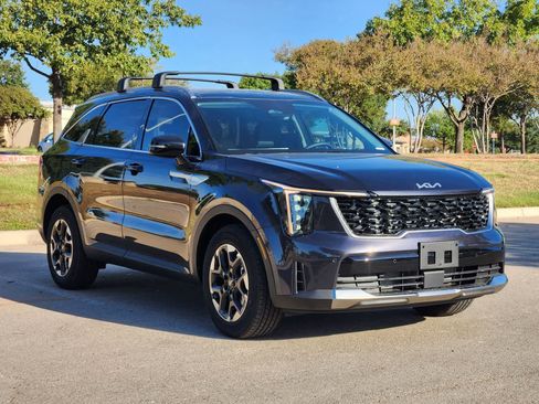 New 2026 Kia Sorento S w/ S Panoramic Sunroof Package image 2