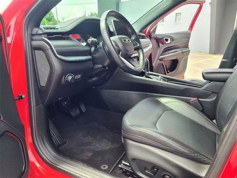 Used 2022 Jeep Compass Limited image 12