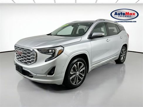 Used 2018 GMC Terrain Denali w/ Advanced Safety Package image 5