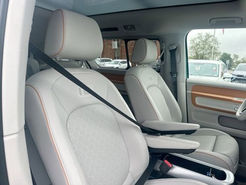 New 2025 Volkswagen ID. Buzz 1st Edition image 54