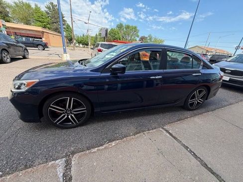 Used 2016 Honda Accord Sport image 4