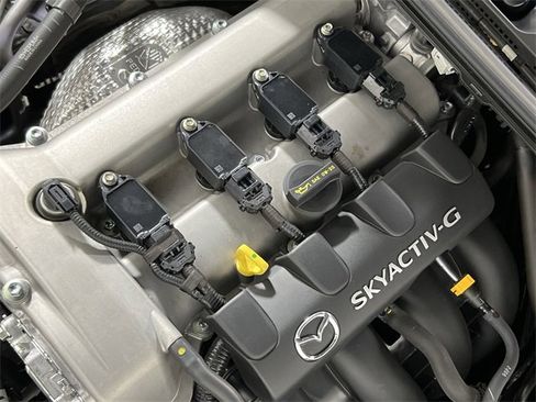 Used 2022 MAZDA MX-5 Miata Grand Touring w/ Weather Package image 16