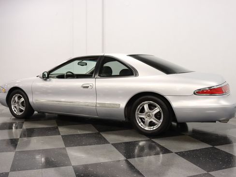 Used 1998 Lincoln Mark VIII RWD image 9
