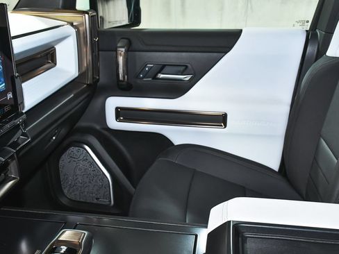 Used 2025 GMC Hummer EV 3X AWD/4WD image 43