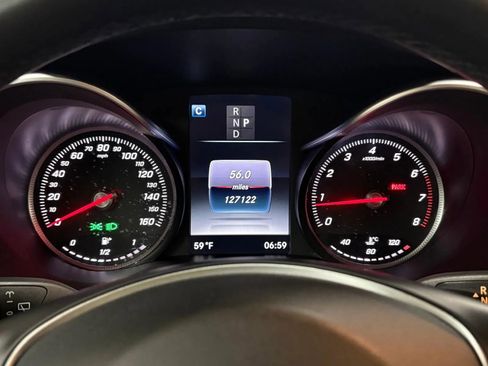 Used 2017 Mercedes-Benz GLC 300 4MATIC image 16