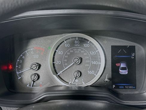 Used 2020 Toyota Corolla LE image 19