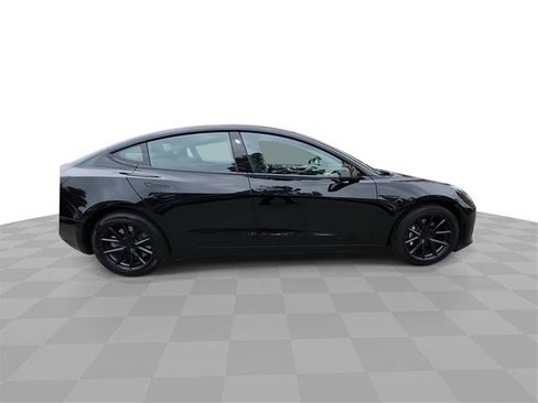 Used 2022 Tesla Model 3 Long Range image 9