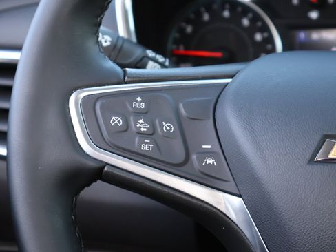 Used 2023 Chevrolet Equinox LT image 14