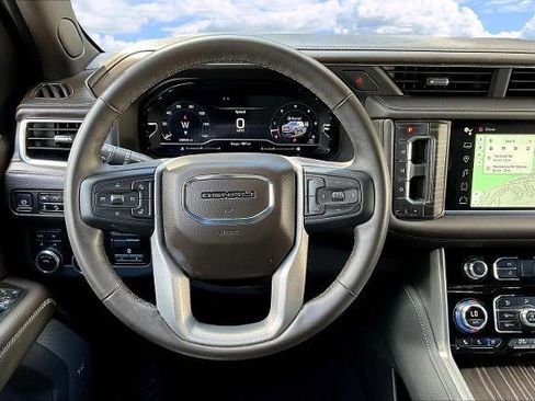 Used 2023 GMC Yukon XL Denali w/ Max Trailering Package image 8