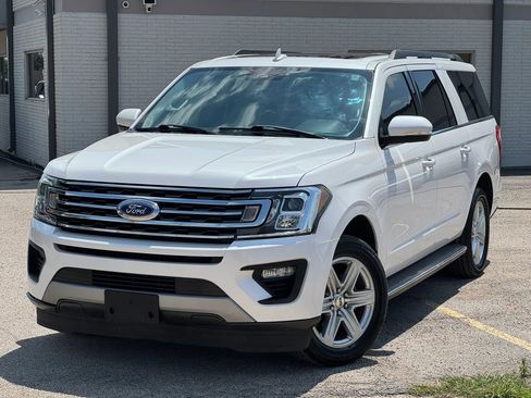 Used 2019 Ford Expedition Max XLT w/ Equipment Group 202A RWD image 2