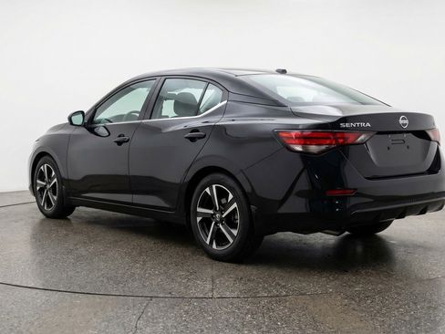 Used 2025 Nissan Sentra SV image 6