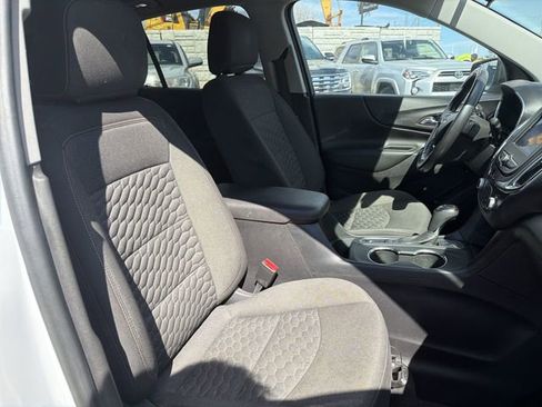 Used 2020 Chevrolet Equinox LT w/ Driver Convenience Package image 23