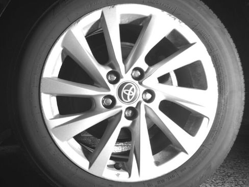 Used 2023 Toyota Camry LE AWD/4WD image 13