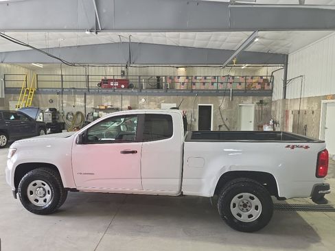 Used 2019 Chevrolet Colorado W/T w/ WT Convenience Package AWD/4WD image 5