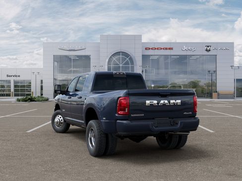 New 2026 RAM 3500 Laramie w/ Max Tow Package AWD/4WD image 13