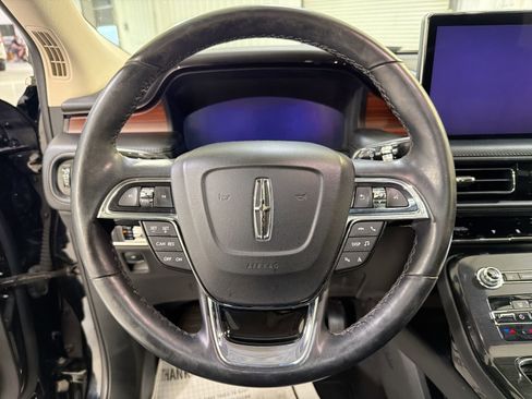 Used 2023 Lincoln Nautilus Reserve w/ Luxury Package image 13