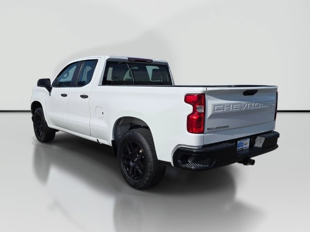 Used 2020 Chevrolet Silverado 1500 W/T w/ Trailering Package RWD image 3