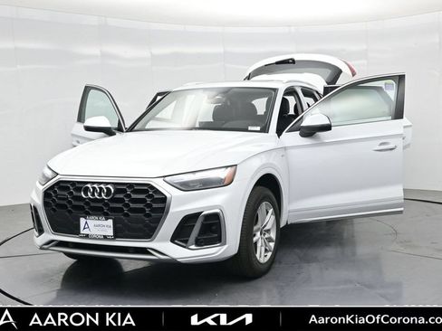 Used 2023 Audi Q5 2.0T Premium w/ Convenience Package AWD/4WD image 40