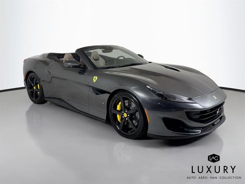 Used 2020 Ferrari Portofino image 4