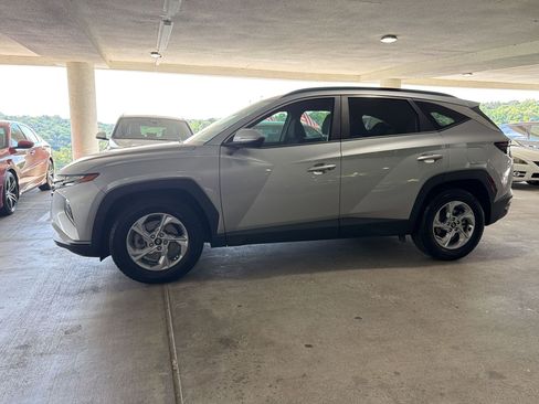 Used 2022 Hyundai Tucson SEL w/ Cargo Package FWD image 2